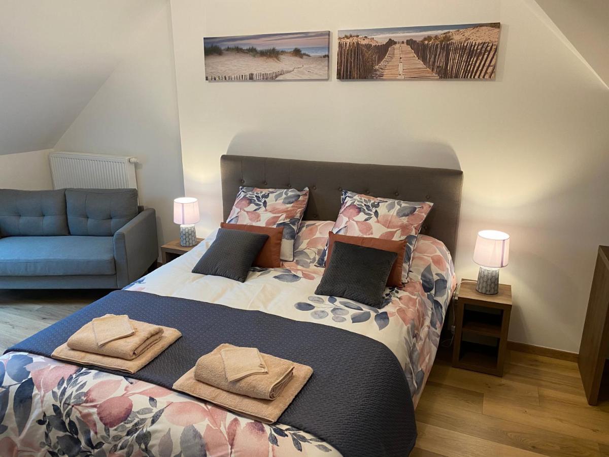 La Giendrotais Bed and Breakfast Corseul Eksteriør billede